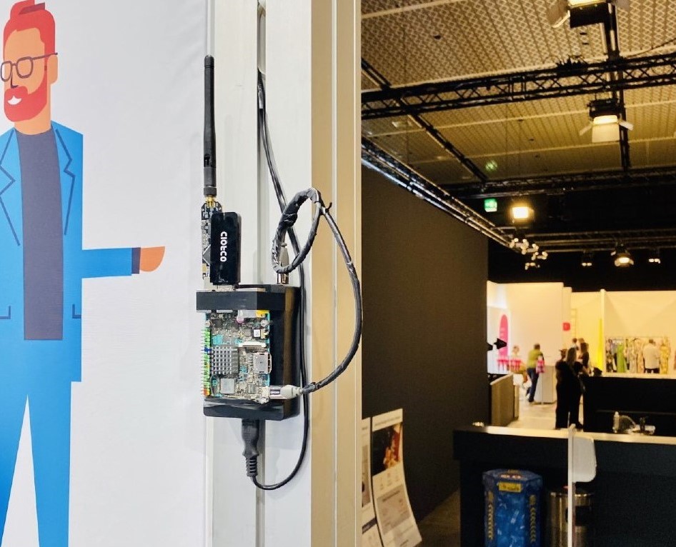 Passive wireless sensor setup deployed at an event